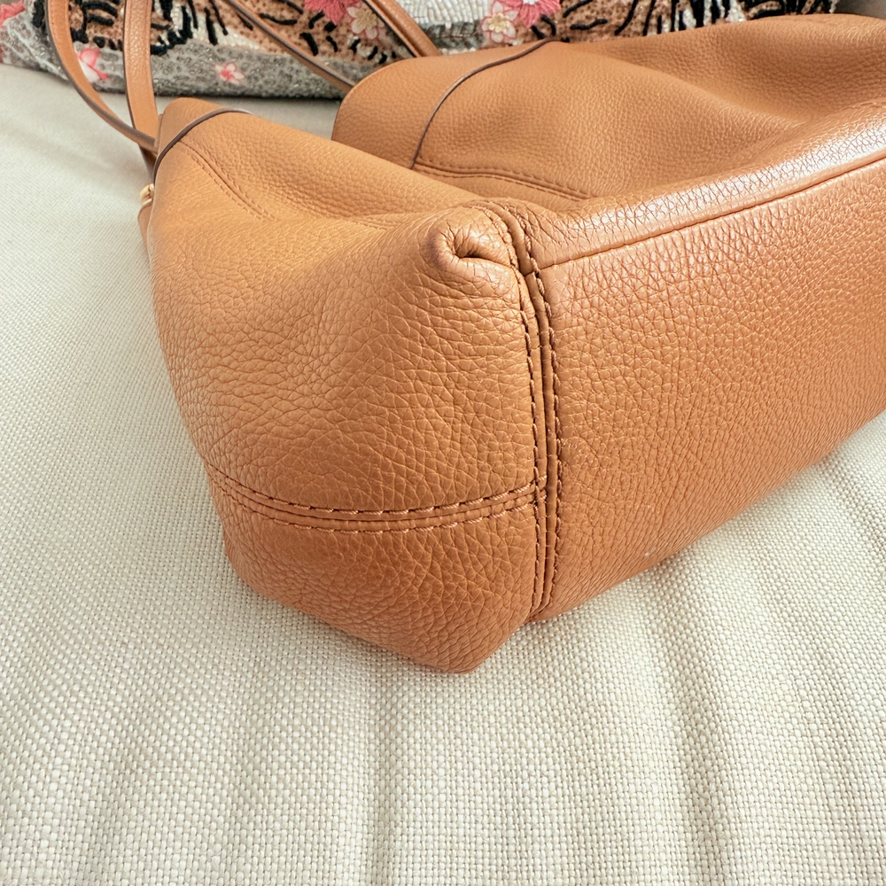 Coach Caramel Leather Shoulder Bag - Picture 5 of 12
